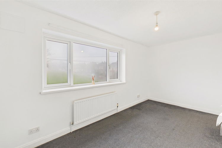 Bedroom 1 - Picture 12 of 21