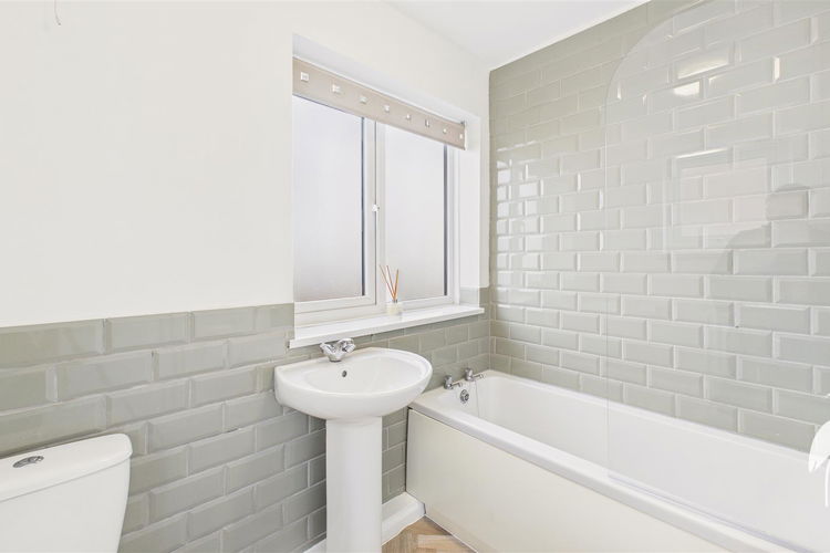 Bathroom - Picture 15 of 21