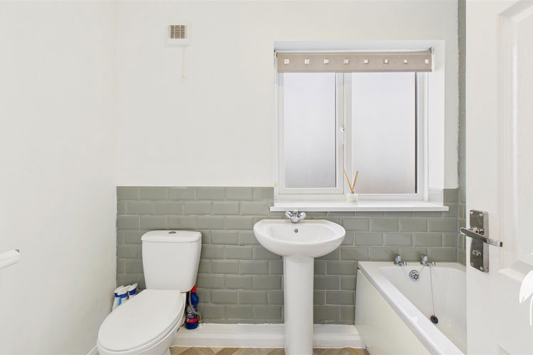 Bathroom - Picture 16 of 21