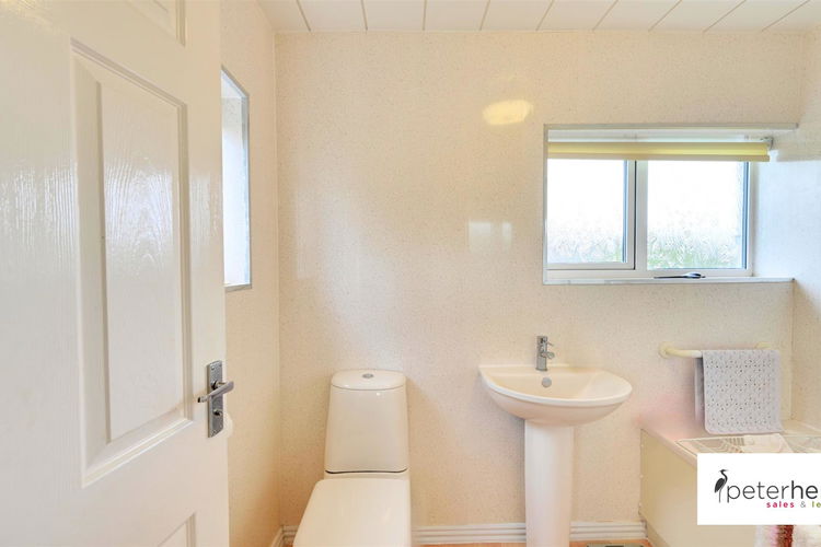 Bathroom - Picture 21 of 26