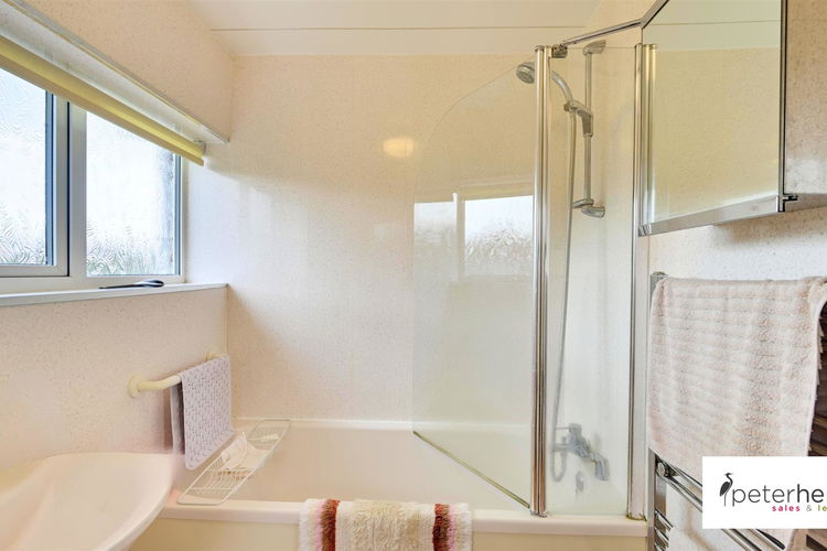 Bathroom - Picture 22 of 26
