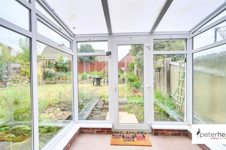 Conservatory - Picture 10 of 26
