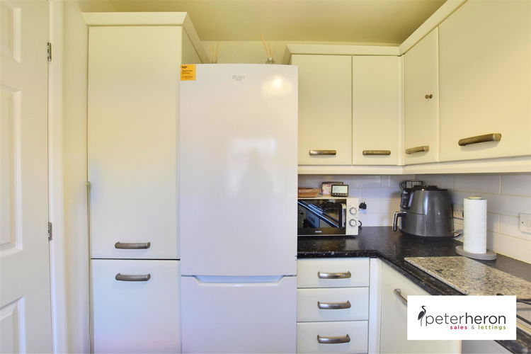 Kitchen - Picture 7 of 15