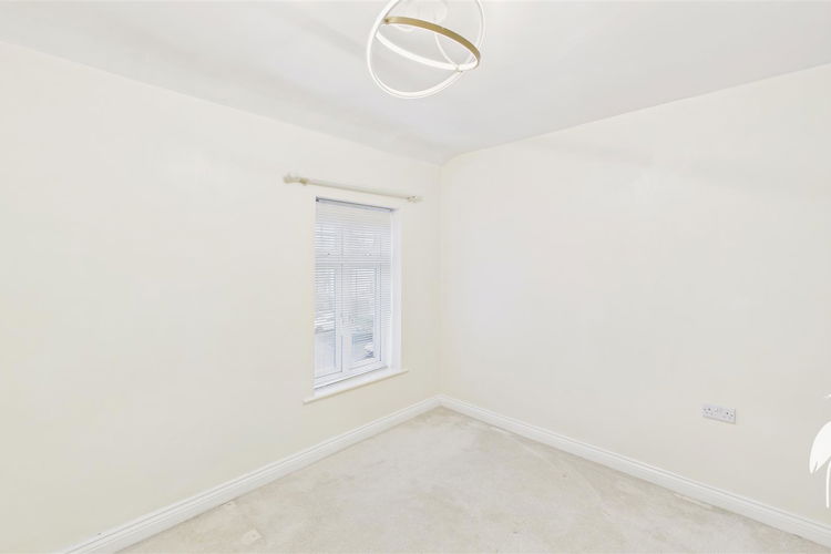 Bedroom 2 - Picture 11 of 14