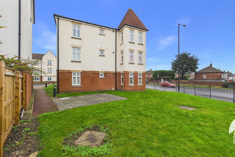 Outside - Picture 14 of 14