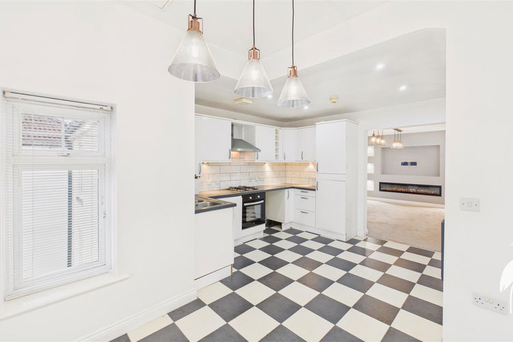 Kitchen/Diner - Picture 4 of 14