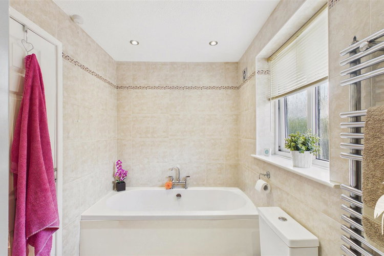 Bathroom - Picture 27 of 34