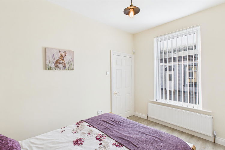 Bedroom 1 - Picture 12 of 24