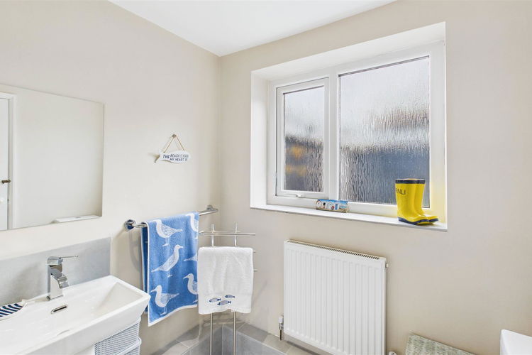 Bathroom - Picture 17 of 24