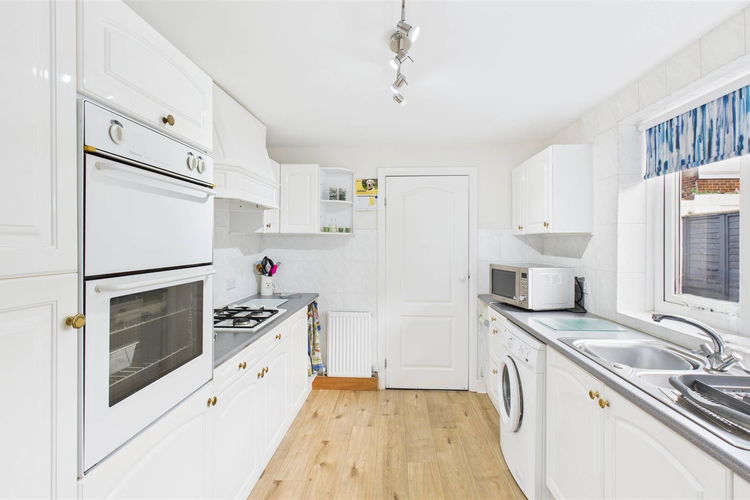 Kitchen - Picture 7 of 24