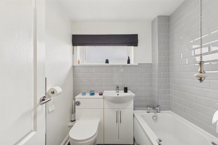 Bathroom - Picture 27 of 35