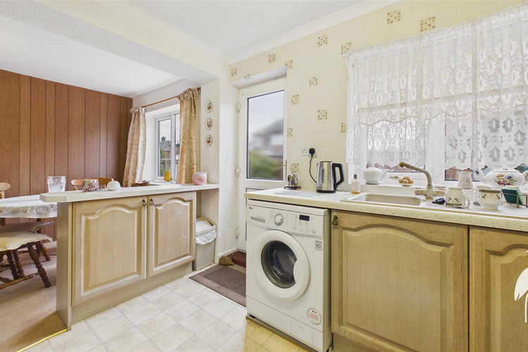 Breakfasting Kitchen - Picture 8 of 20