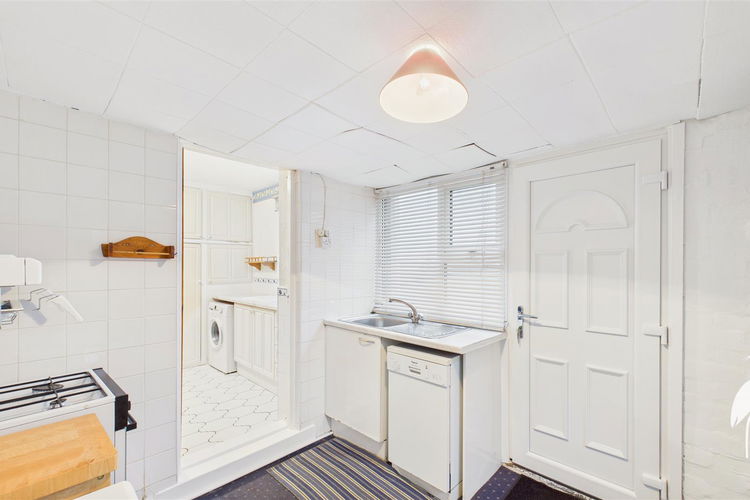 Utility - Picture 13 of 29