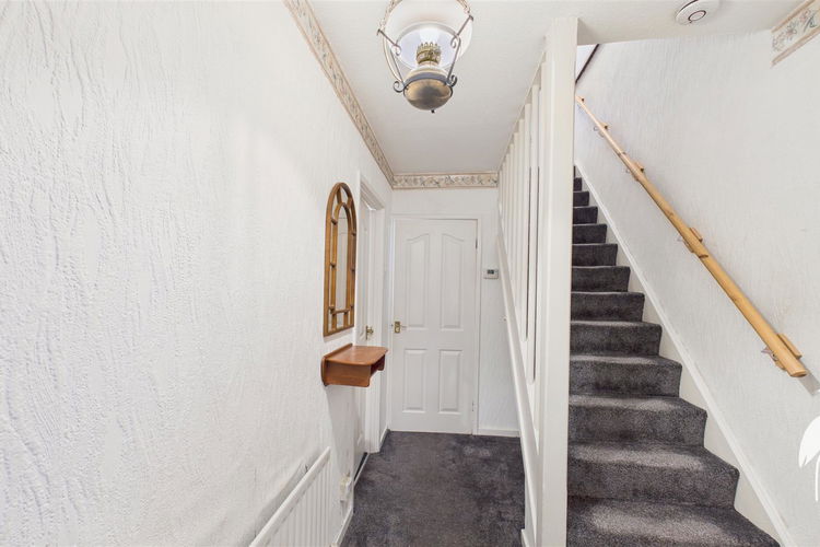 Entrance Hall - Picture 15 of 29