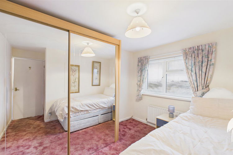 Bedroom 2 - Picture 18 of 29