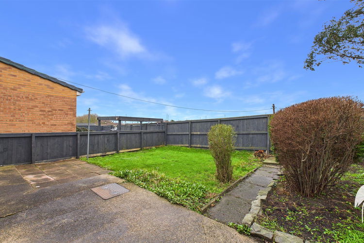 Outside - Picture 27 of 29