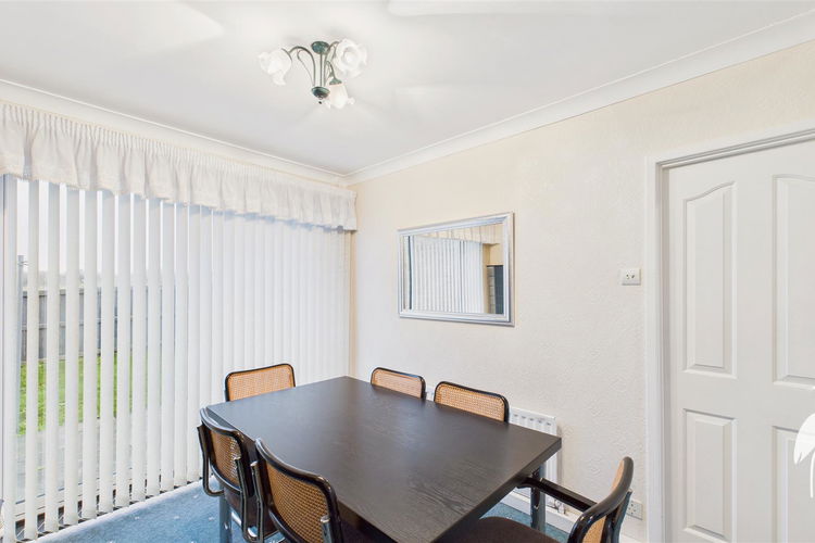 Dining Room - Picture 7 of 29