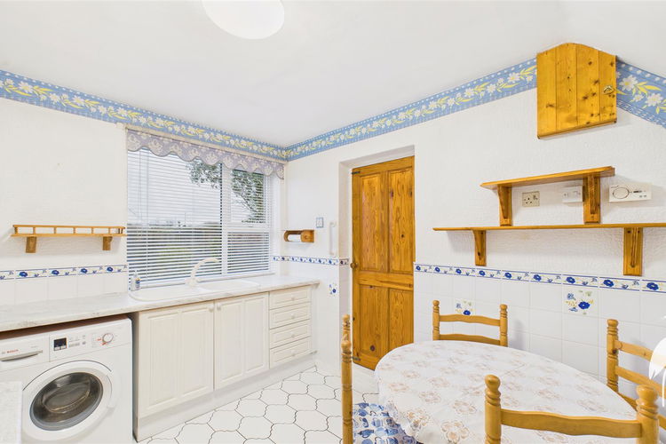 Breakfasting Kitchen - Picture 8 of 29