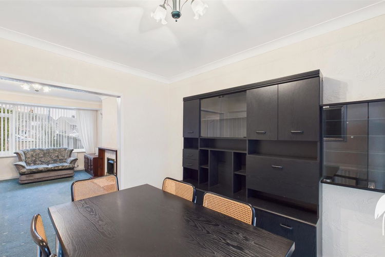 Dining Room - Picture 6 of 29