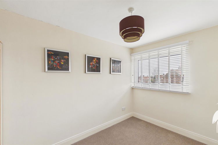 Bedroom 2 - Picture 13 of 21