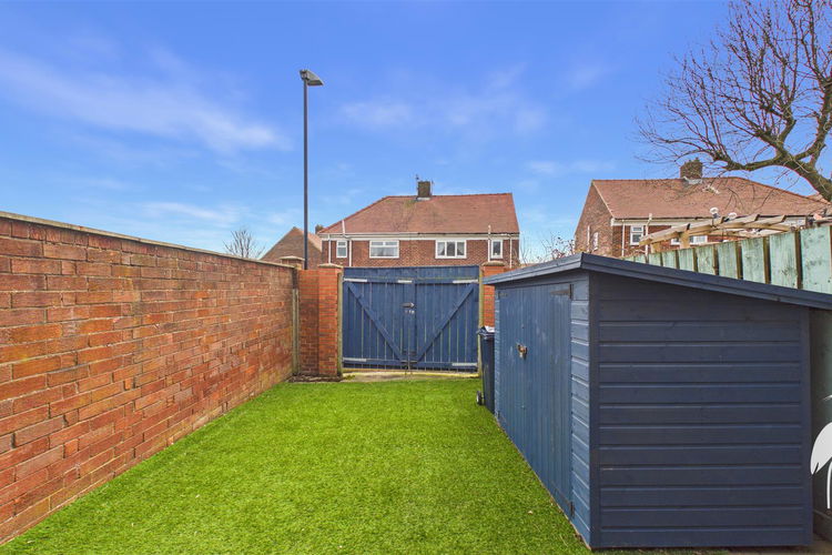 Outside - Picture 20 of 21