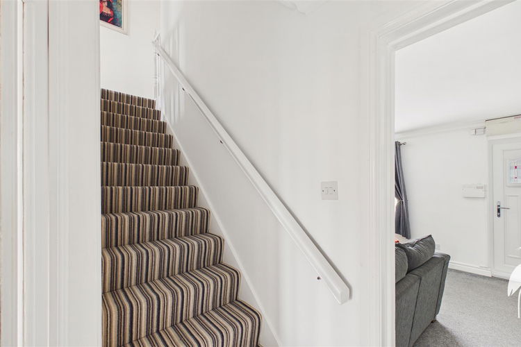 Rear Hall - Picture 8 of 21