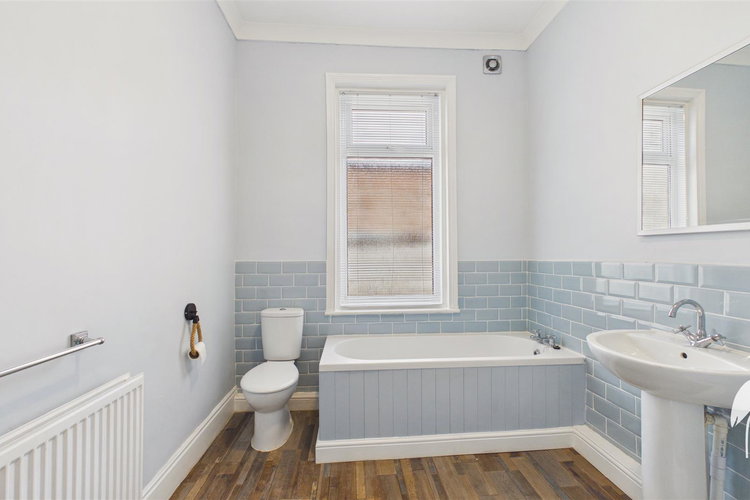 Bathroom - Picture 13 of 18