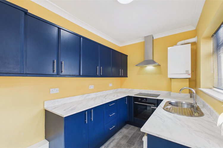 Kitchen - Picture 6 of 18