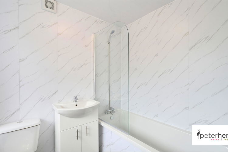 Bathroom - Picture 8 of 13