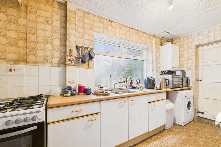 Kitchen - Picture 8 of 19