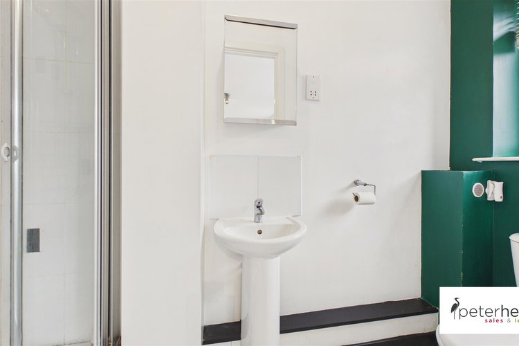 En-Suite Shower Room - Picture 13 of 23