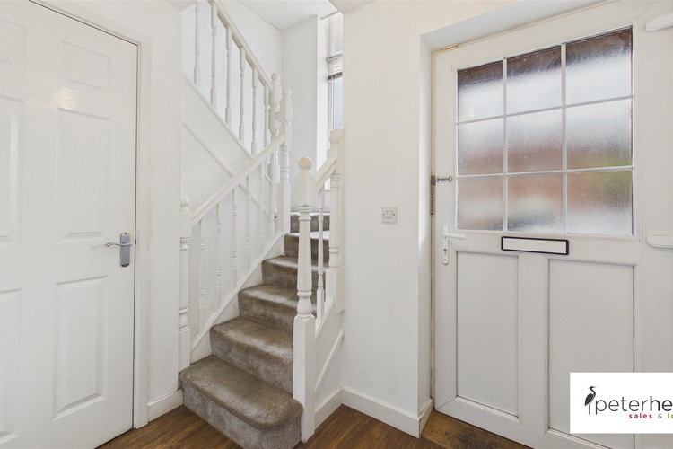 Entrance Hall - Picture 8 of 23