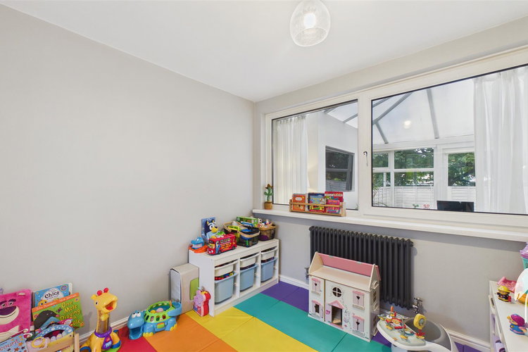 Dining Room/Playroom - Picture 4 of 36