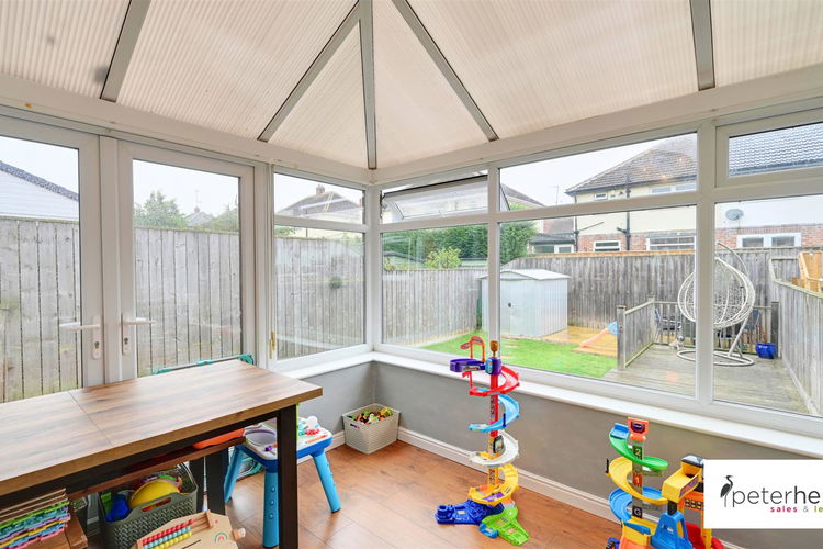 Conservatory - Picture 6 of 22