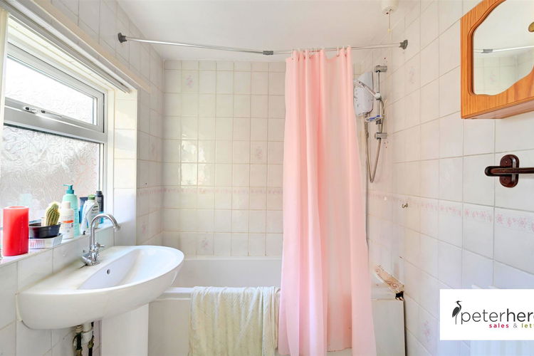 Bathroom - Picture 7 of 13