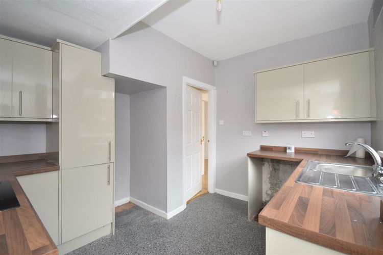 Kitchen - Picture 5 of 13