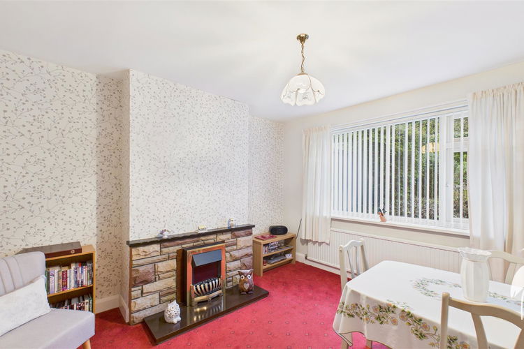 Dining Room - Picture 4 of 23