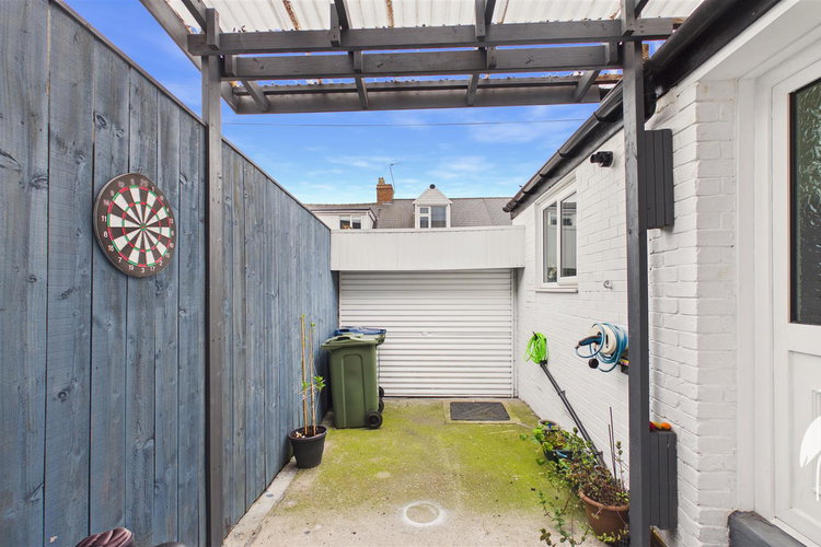 Outside - Picture 21 of 22