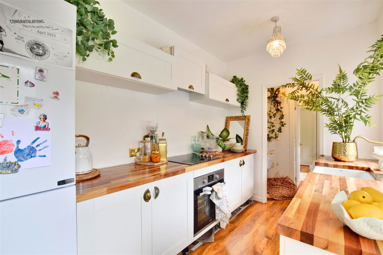 Kitchen - Picture 8 of 17