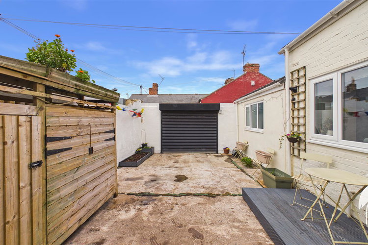 Outside - Picture 25 of 27