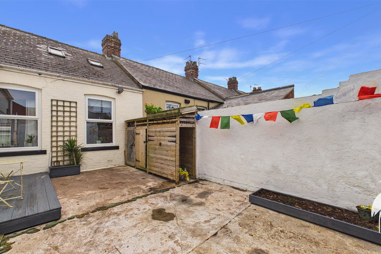 Outside - Picture 26 of 27