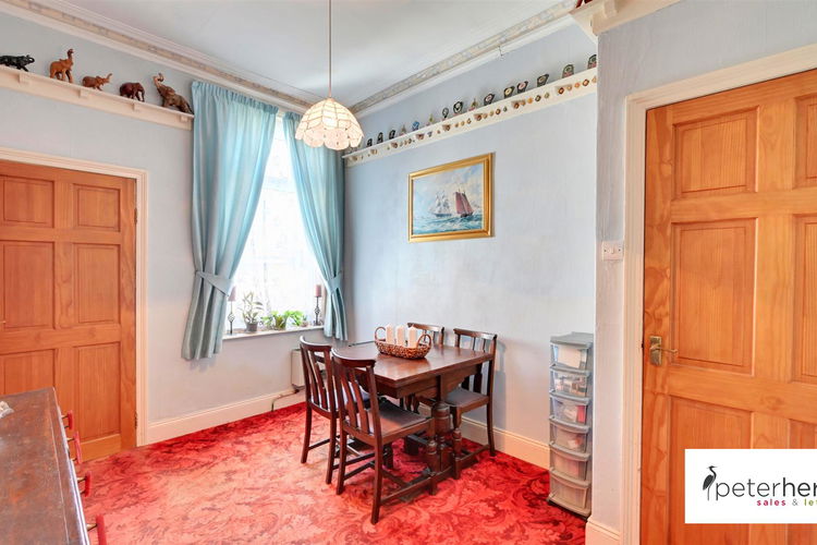 Dining Room - Picture 4 of 19