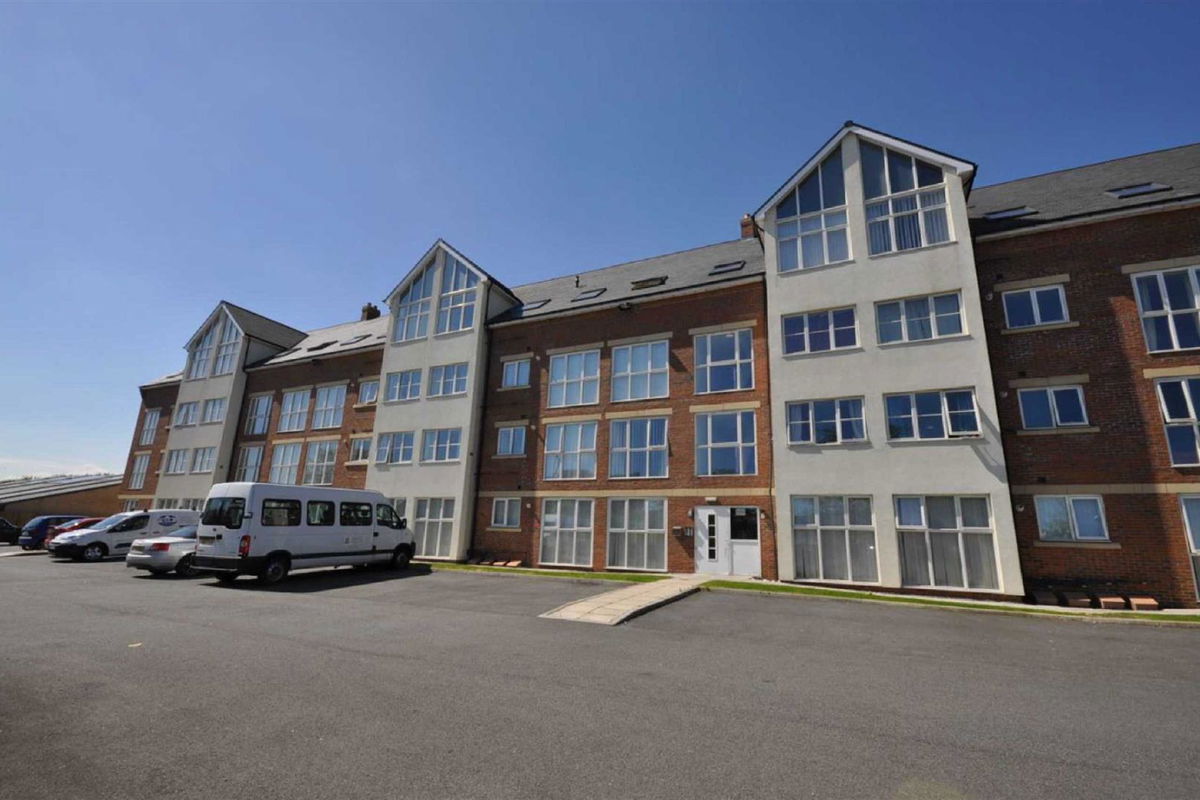 Kensington House , Gray Road, Sunderland, Tyne & Wear, SR2 8HW £22,500