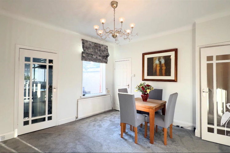 Dining Room - Picture 6 of 23