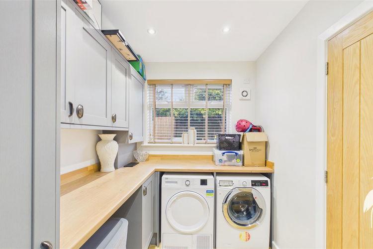 Utility - Picture 17 of 35