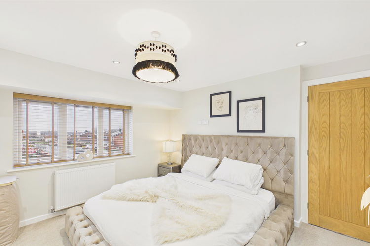 Bedroom 1 - Picture 24 of 35