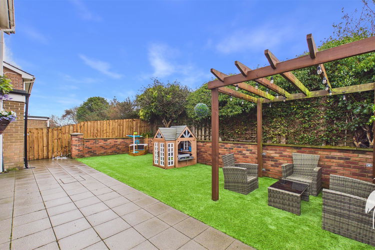 Outside - Picture 34 of 35