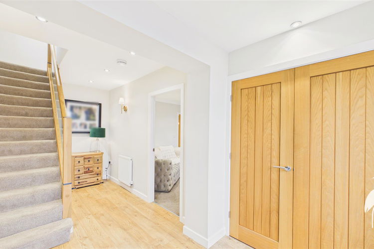 Reception Hall - Picture 9 of 35