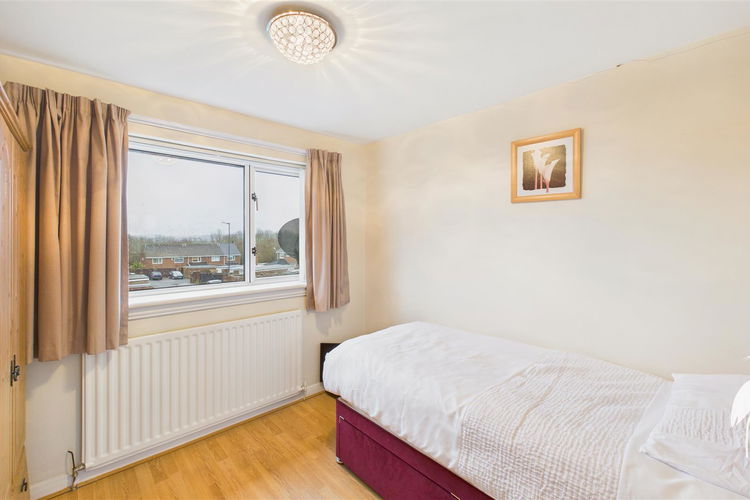 Bedroom 2 (rear) - Picture 12 of 18