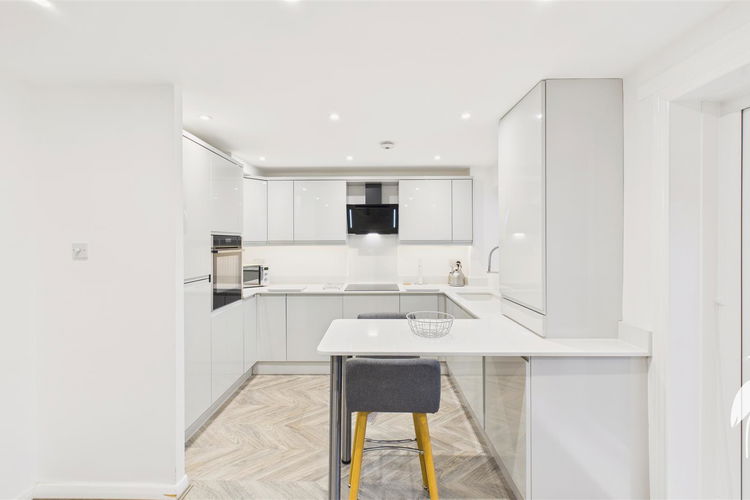 Kitchen - Picture 5 of 18